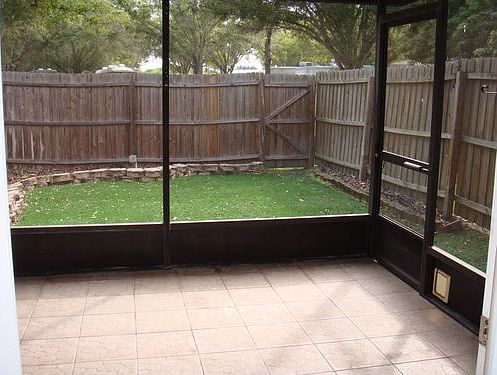 Backyard - Turf