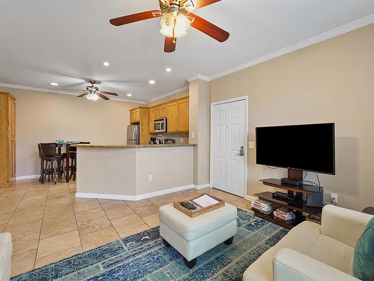 7000 Seawall Blvd #911 — Photo 32