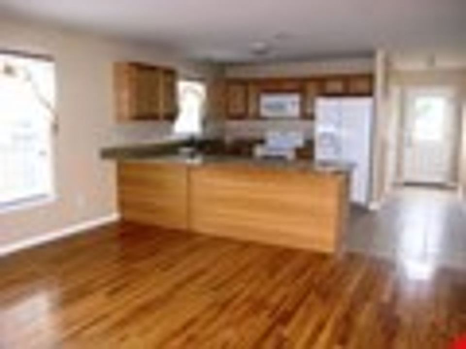 1st image of 611 Cedar St