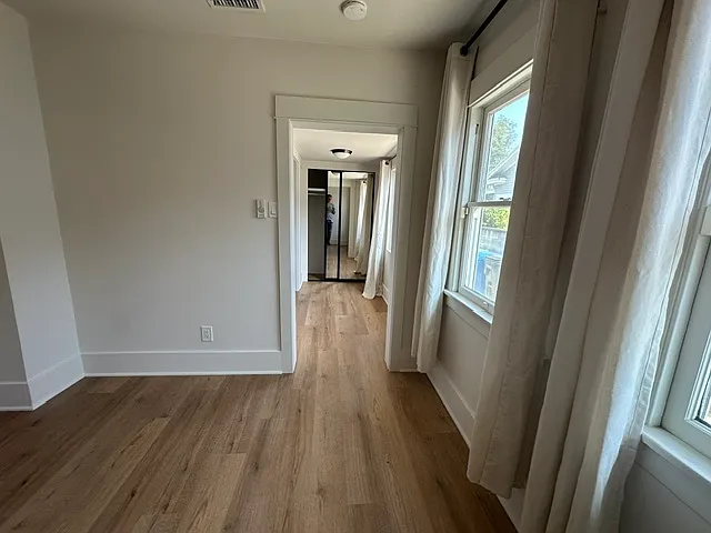 139 N Harvard Blvd — Photo 21