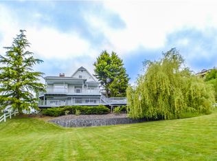 111 Horizon Dr, Kalama, WA 98625