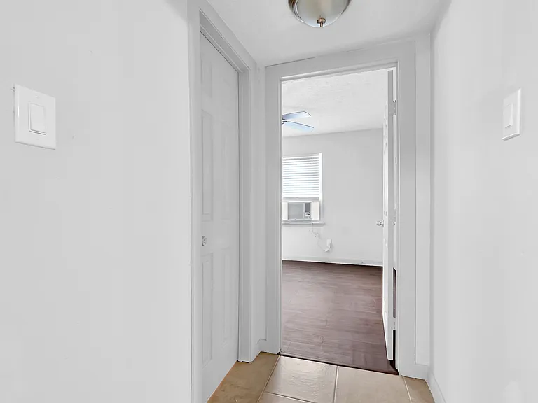 2503 Delano St — Photo 16