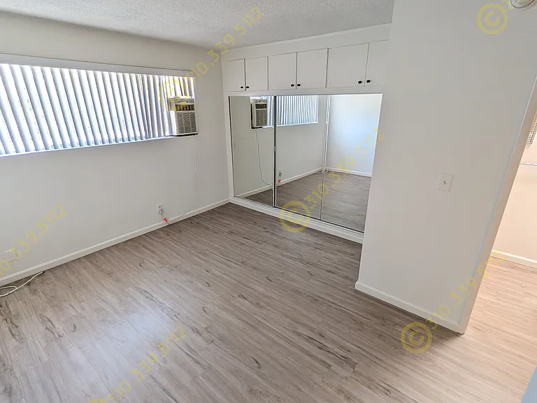 362 S Rexford Dr #9 — Photo 22