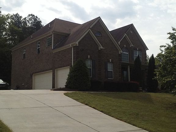 2nd image of 2521 Brianna Ln NE