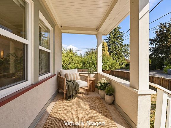 3rd image of 339 Herbert St