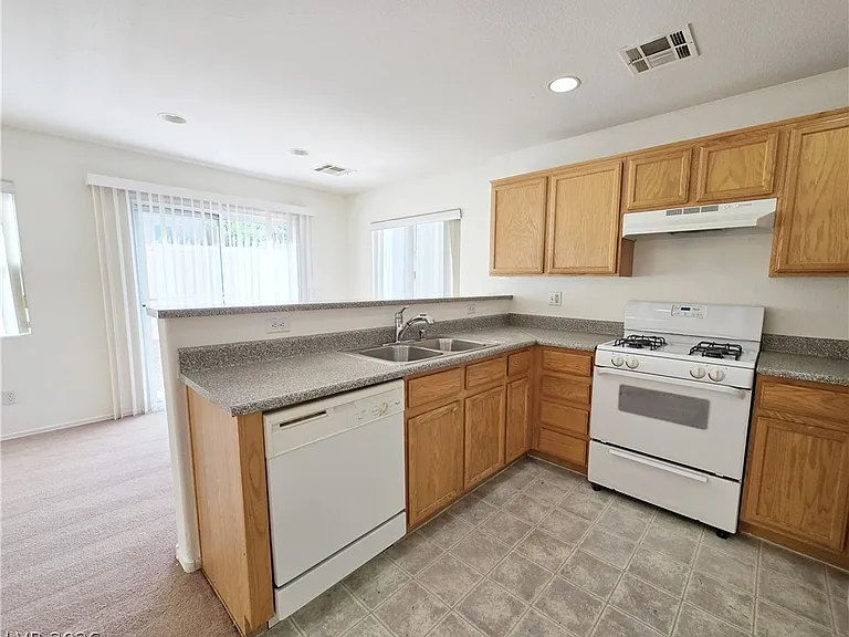 10667 Alondra Peak St — Photo 7