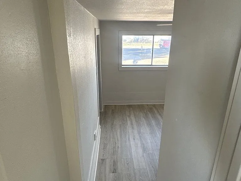 3606 NE 14th Ave — Photo 15