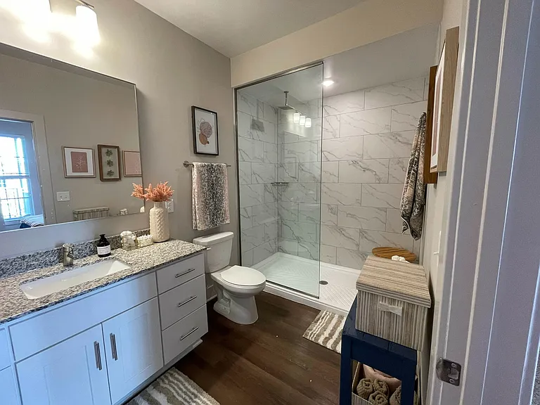Generous Space in the Secondary Bath