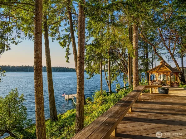 56 Silcox Island, Lakewood, WA 98498