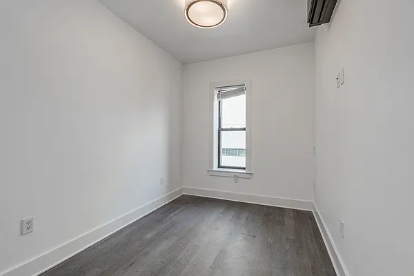 Rented by Compass | media 4