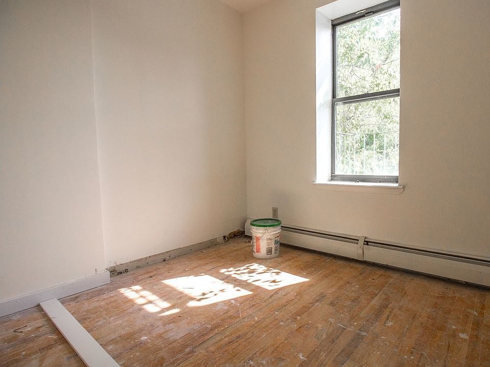 1st image of 818 Bergen St #D3