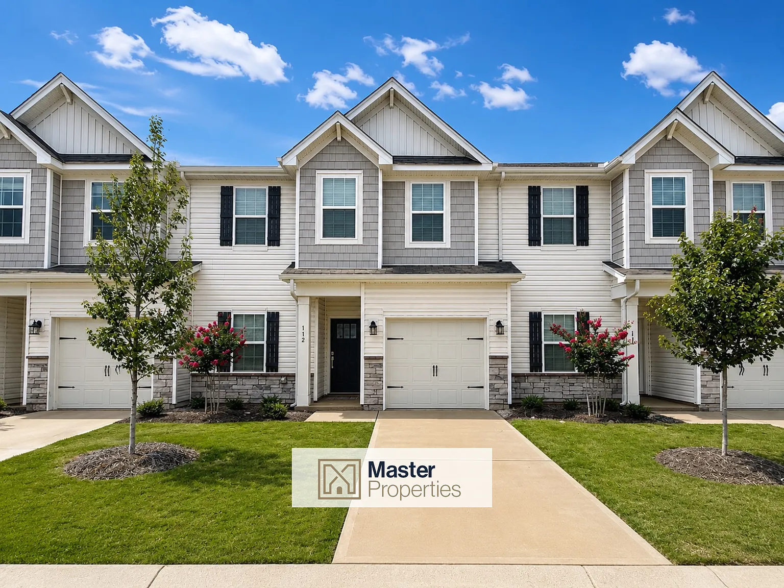 3 bed, 1990 sqft, $2,095 — Photo 1