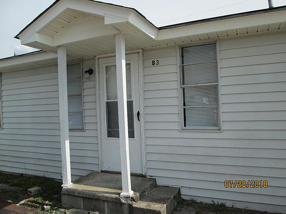 2nd image of 69 Lexington Dr APT B3