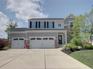 5101 Woodway Ct, Hamburg, NY 14075