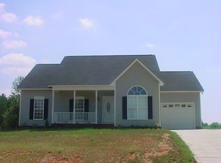 3253 Silver Fox Cir, Lancaster, SC 29720