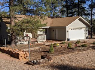 3373 E Pine Cone Dr, Overgaard, AZ 85933