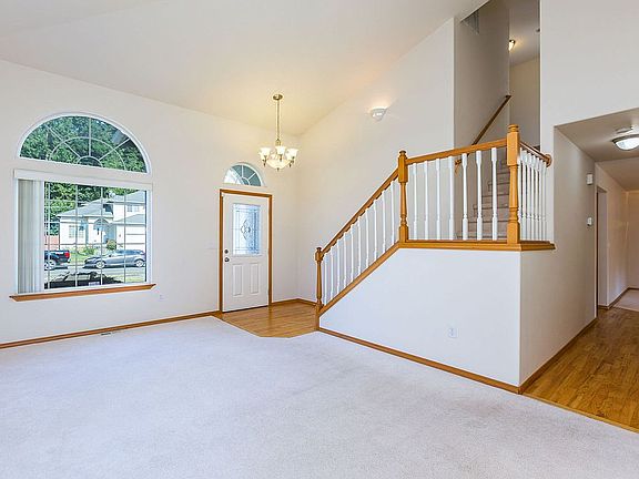 4th image of 5622 76th Ave NE