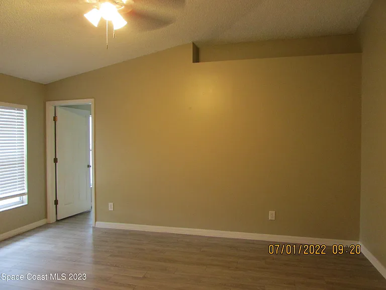 700 Benton Dr — Photo 15