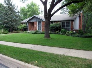 300 Settlers Dr, Lawrence, KS 66049