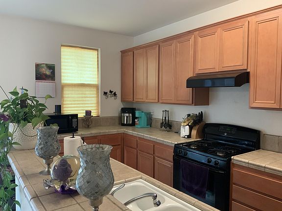 5th image of 1134 Leconte Ave