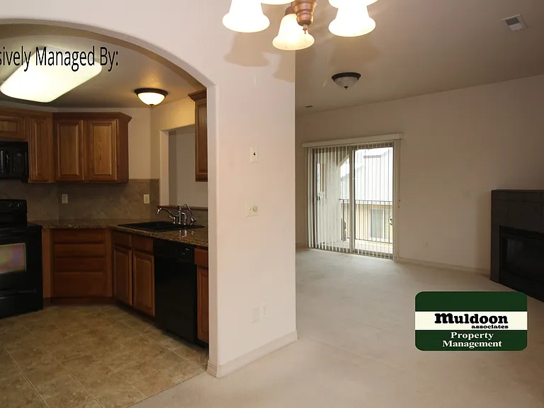 1590 Little Bear Creek Point #302 — Photo 10