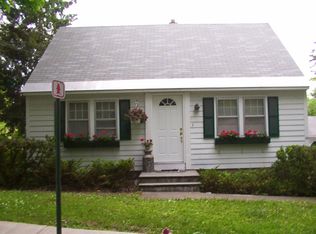 10 Fountain St, Clinton, NY 13323