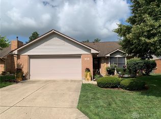 2007 Crosswind Ct, Englewood, OH 45322