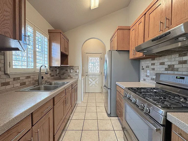 8511 Victor Ln — Photo 8