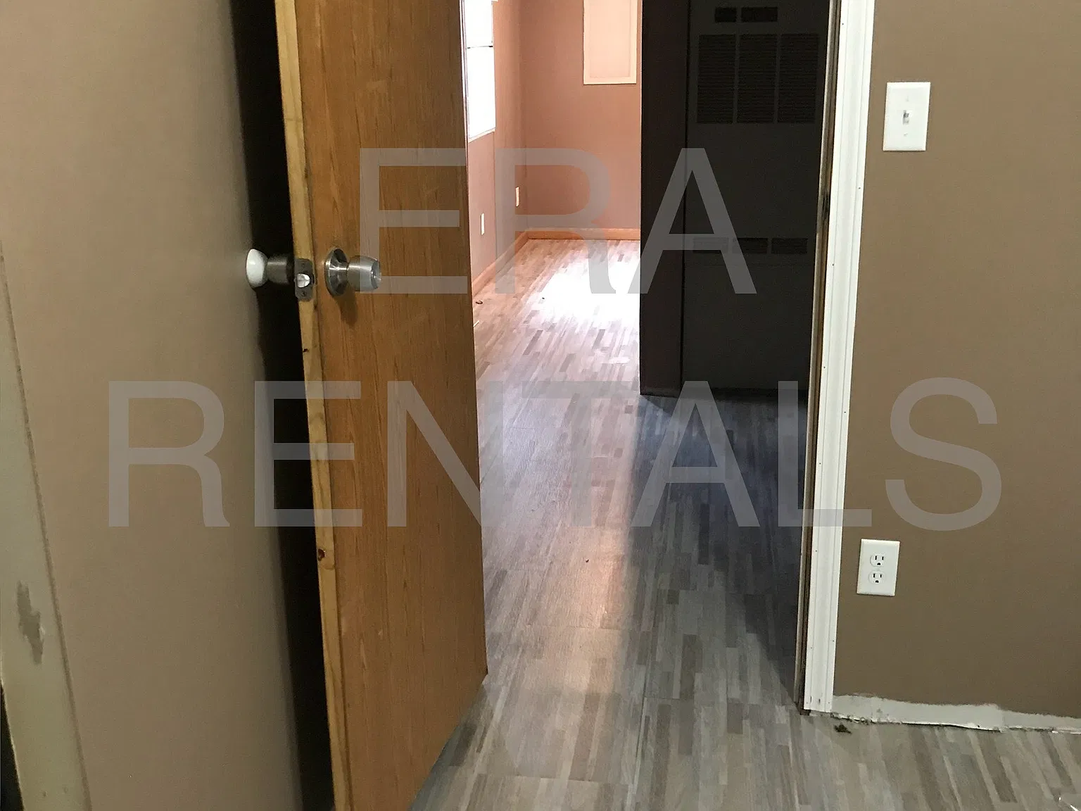 3 bed, $825 — Photo 4