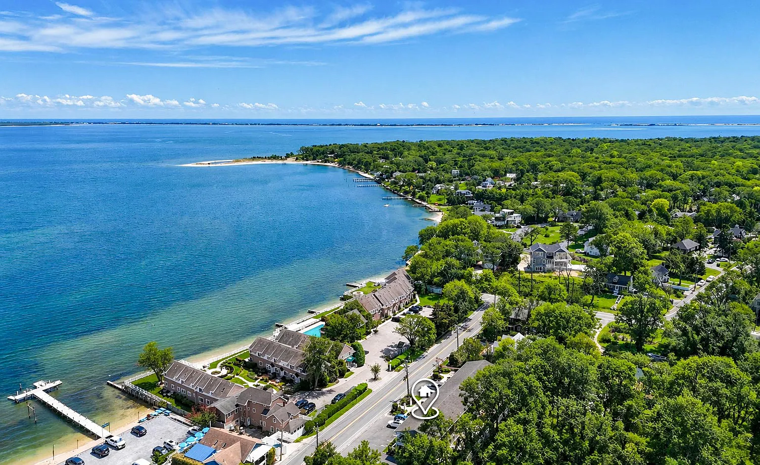 Condo overlooking Shinnecock Bay — Photo 2