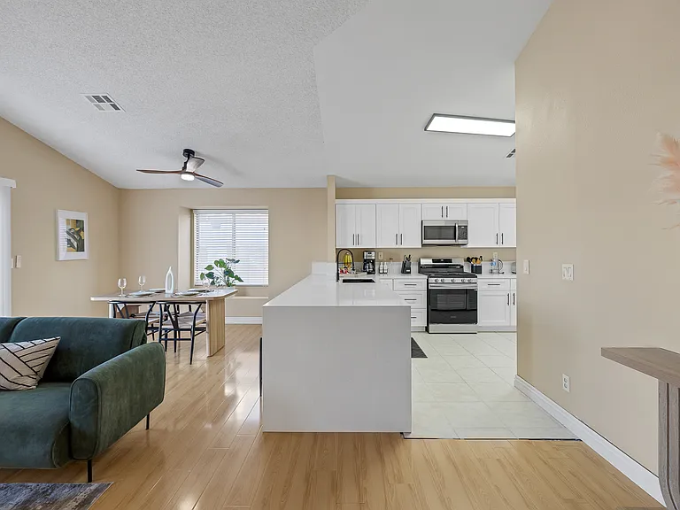 3316 Altamar Ln — Photo 8