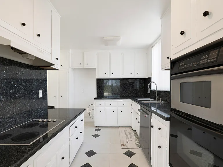 5301 Balboa Blvd #Q302 — Photo 15