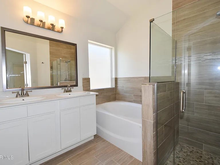 1253 Indigo Sky St — Photo 29