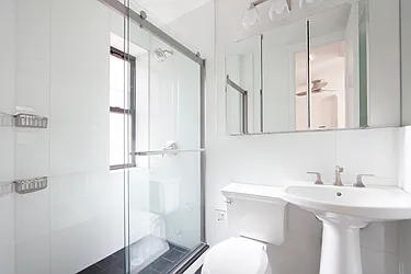 Rented by R New York