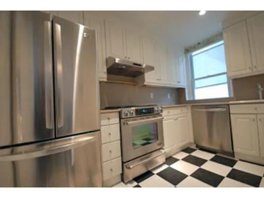 Rented by Corcoran | media 3