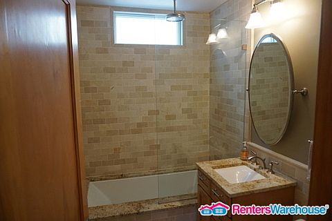 3rd image of 3039 Humboldt Ave S