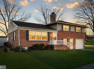 102 Pine Springs Blvd, York, PA 17408