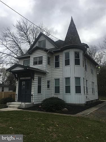 2nd image of 102 Lumberton Rd APT 4