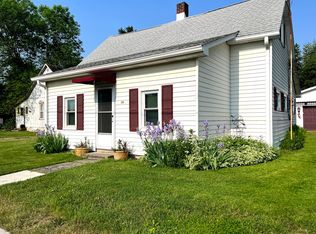 306 S Main St, Advance, IN 46102