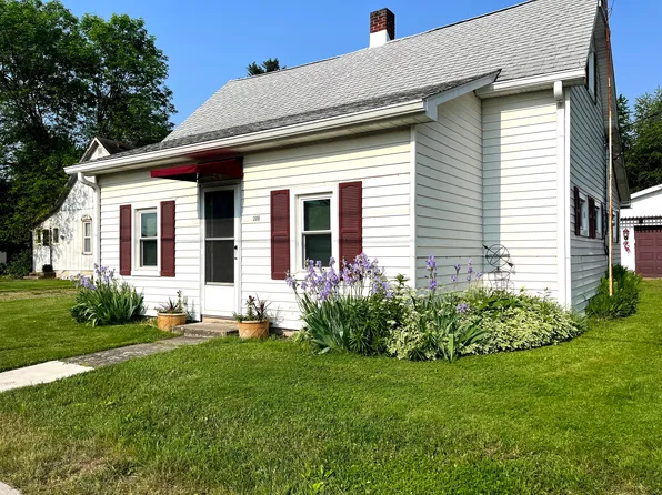 306 S Main St, Advance, IN 46102