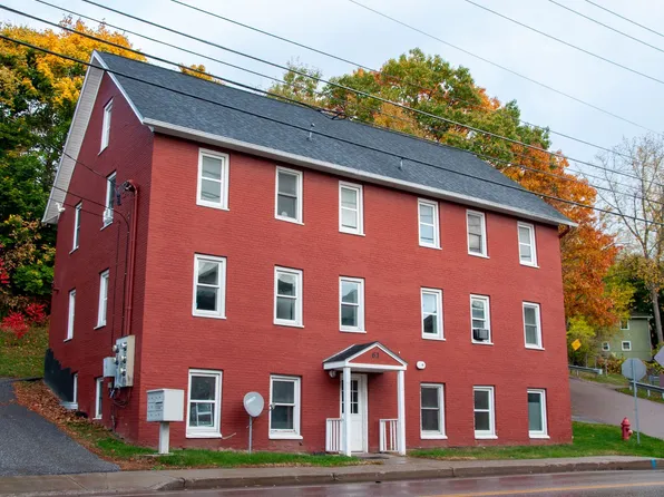 61 Malletts Bay Ave, Winooski, VT 05404