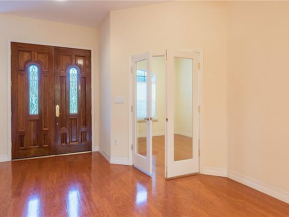 2nd image of 7815 N Cameron Ave