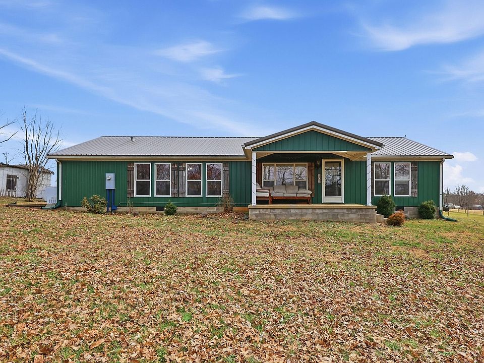 1st image of 202 Adams Ln