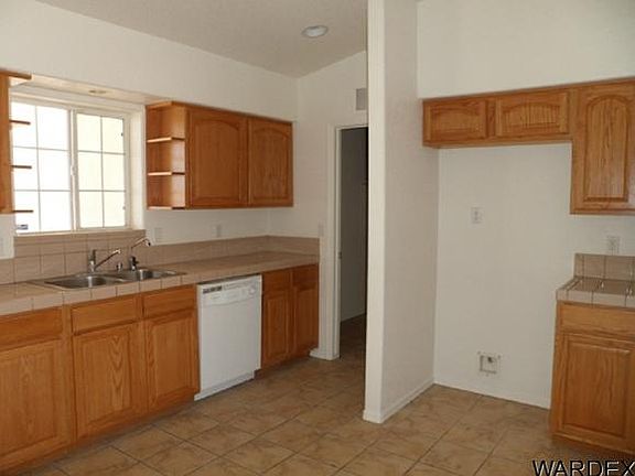 3rd image of 5386 S Tierra Linda Dr