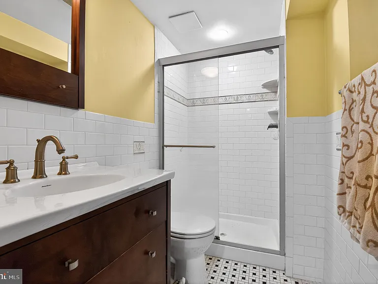 1319 Massachusetts Ave SE — Photo 24