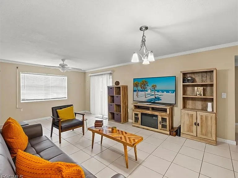 3419 Winkler Ave #509 — Photo 9