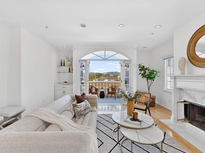 9848 Vidor Dr APT 402, Los Angeles, CA, 90035