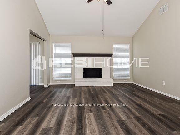 3rd image of 1910 Quail Hill Cir