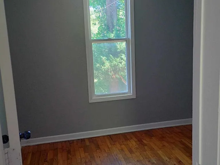 5303 Sawyer St — Photo 11