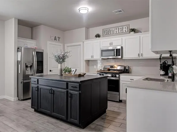13133 Huntington Dr, Edmond, OK 73025